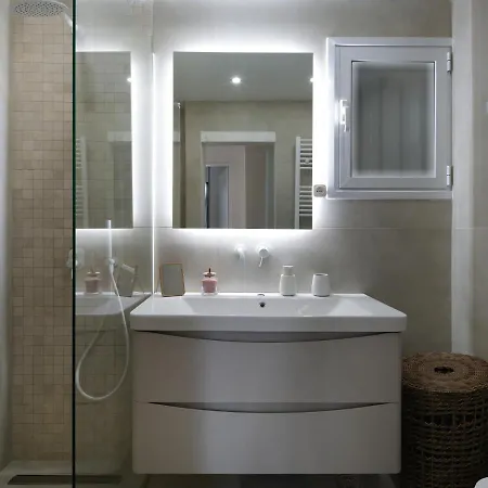 Apartment Metro Fix